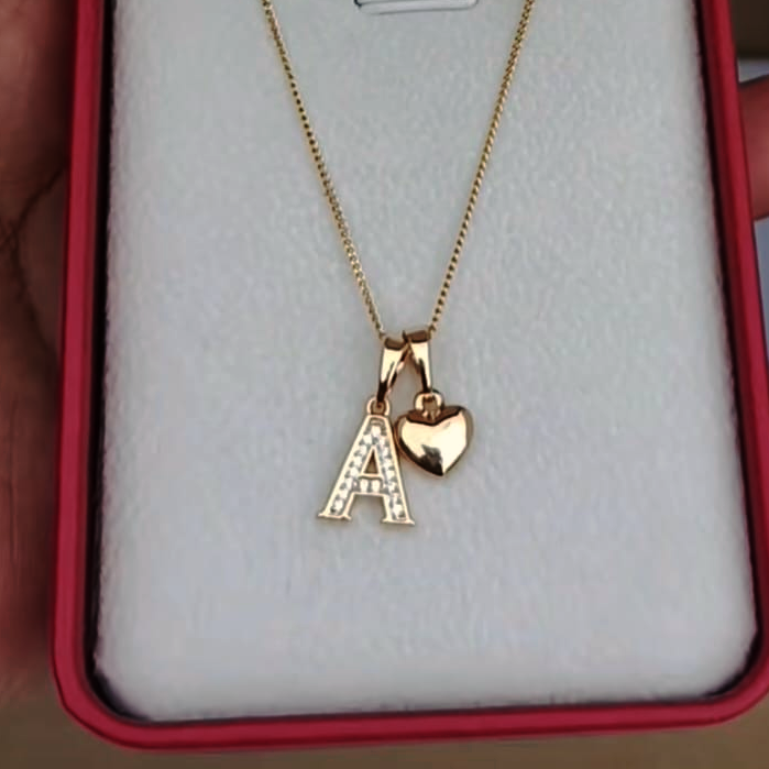 COLLAR CORAZON Y LETRA