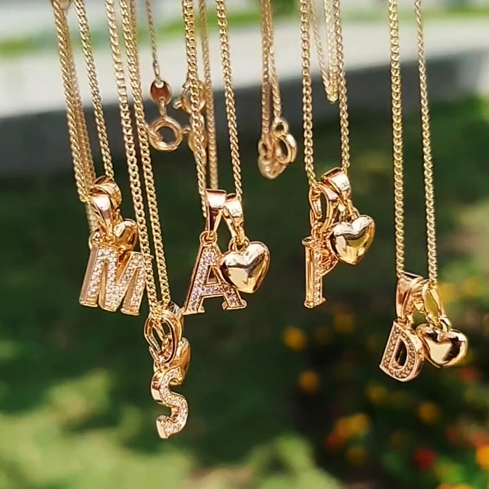 COLLAR CORAZON Y LETRA