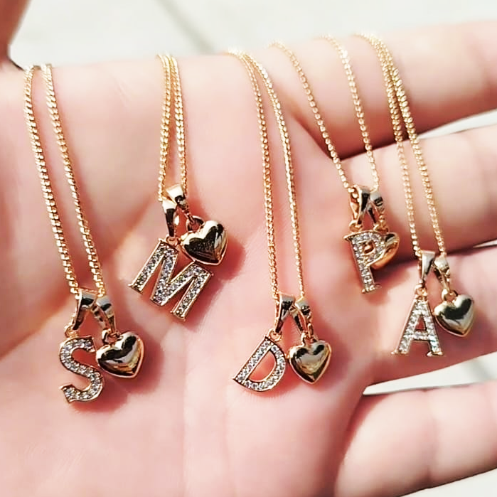 COLLAR CORAZON Y LETRA