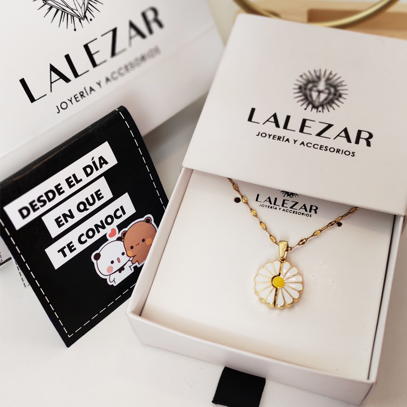 COLLAR MARGARITA CON GRABADO PERSONALIZADO + LIBRO (QUIERO CAMINAR DE TU MANO) - ENVIO GRATIS