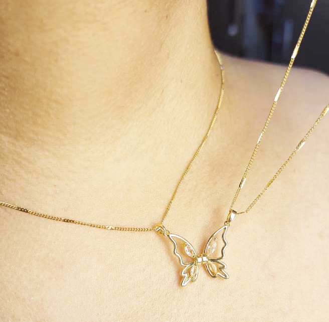 COLLAR DE MARIPOSA IMANTADA
