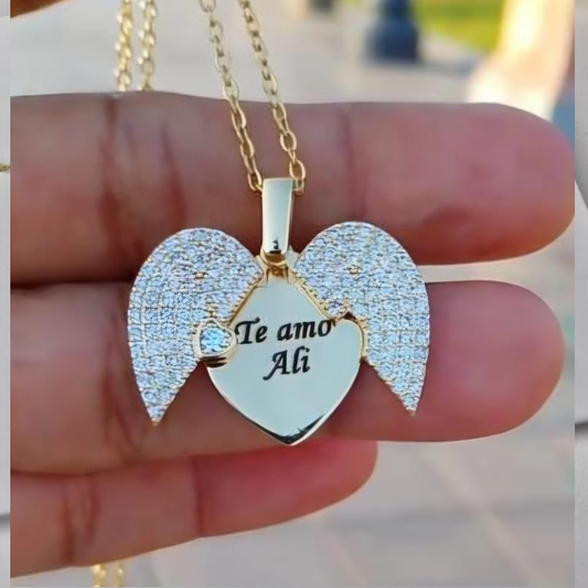 COLLAR CORAZÓN  DE ZIRCÓN CON GRABADO PERSONALIZADO